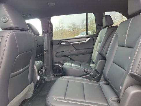 New 2026 GMC Acadia Elevation w/ Black Edition FWD image 12