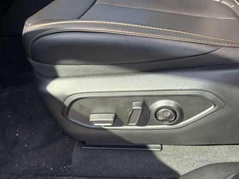 New 2026 Jeep Grand Cherokee L Limited AWD/4WD image 16