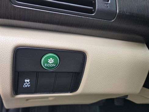 Used 2015 Honda Accord EX image 24