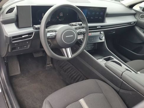 Used 2025 Hyundai Sonata SEL FWD image 18