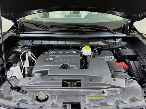 Used 2023 Nissan Pathfinder SL image 29