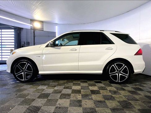 Used 2019 Mercedes-Benz GLE 43 AMG 4MATIC image 2