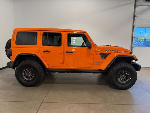 Used 2025 Jeep Wrangler Unlimited Rubicon 392 AWD/4WD image 2
