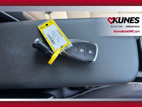 Used 2023 Chevrolet TrailBlazer RS w/ Convenience Package FWD image 47
