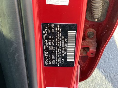 Used 2023 Hyundai Elantra Limited w/ Cargo Package image 32