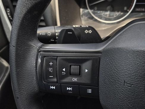 Used 2025 Nissan Rogue S FWD image 24