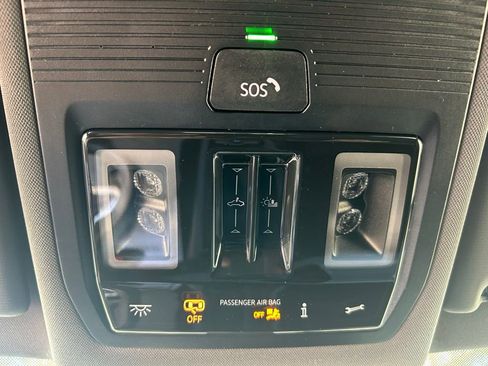 New 2026 Volkswagen Tiguan SEL R-Line AWD/4WD image 34