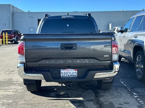 Used 2023 Toyota Tacoma TRD Off-Road image 4