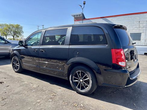 Used 2017 Dodge Grand Caravan GT FWD image 10