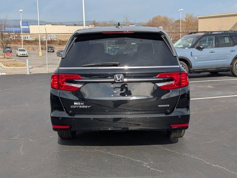 Used 2024 Honda Odyssey Touring image 8
