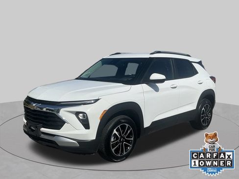 Used 2025 Chevrolet TrailBlazer LT AWD/4WD image 1