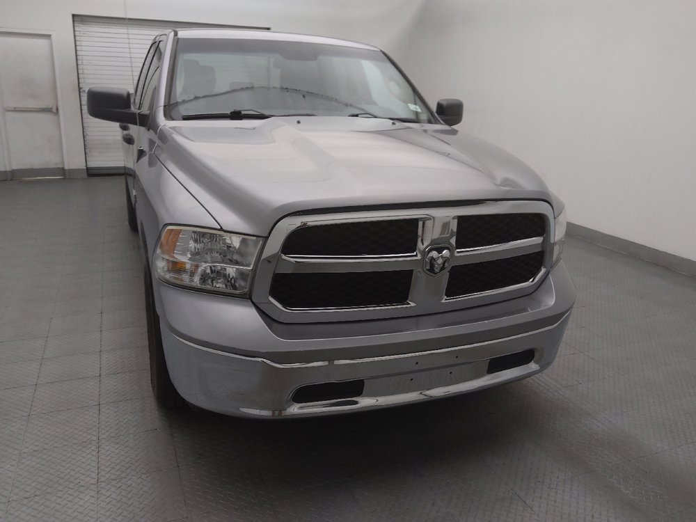 Used 2020 RAM 1500 Tradesman w/ Chrome Appearance Group RWD image 14
