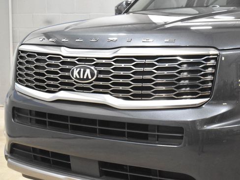 Used 2020 Kia Telluride EX AWD/4WD image 32