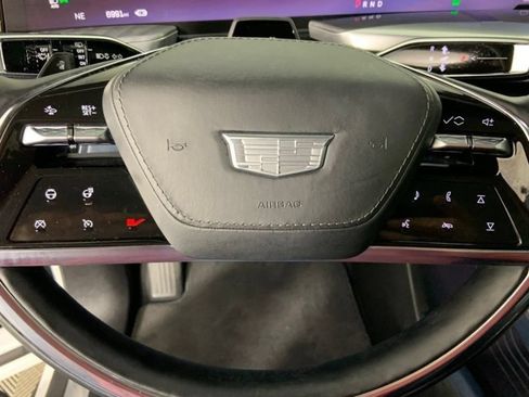 Used 2025 Cadillac Escalade IQ Luxury 2 AWD/4WD image 37