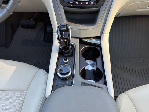 Used 2021 Cadillac XT5 Premium Luxury image 23