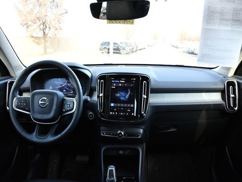 Certified 2025 Volvo XC40 B5 Plus image 16