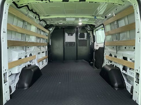 Used 2024 Ford Transit 250 Low Roof w/ Exterior Upgrade Package image 26