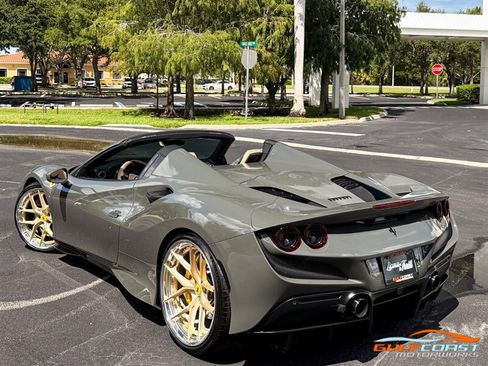 Used 2022 Ferrari F8 Tributo RWD image 44
