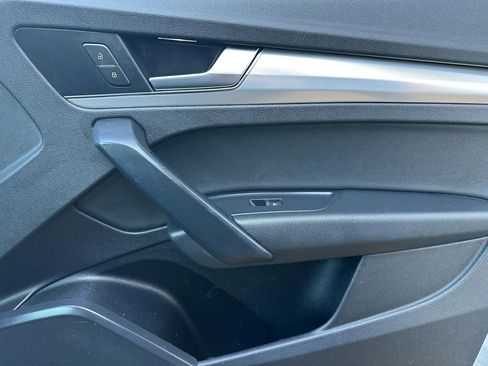 Used 2019 Audi Q5 2.0T Premium w/ Convenience Package image 15