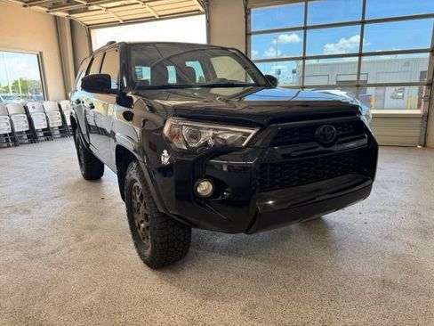 Used 2016 Toyota 4Runner 4WD image 15