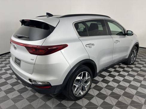 Used 2022 Kia Sportage EX AWD/4WD image 13