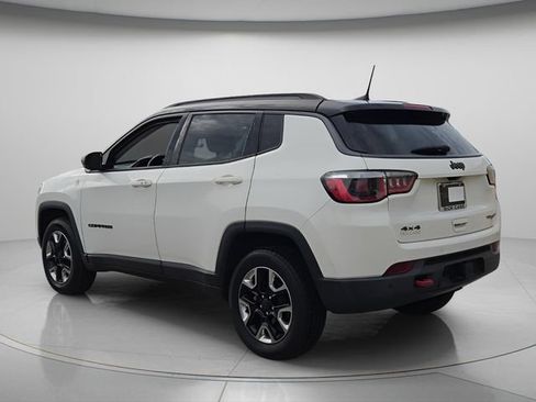 Used 2018 Jeep Compass Trailhawk w/ Leather Interior Group AWD/4WD image 6