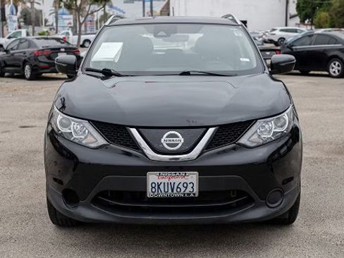 Used 2019 Nissan Rogue Sport SV FWD image 3