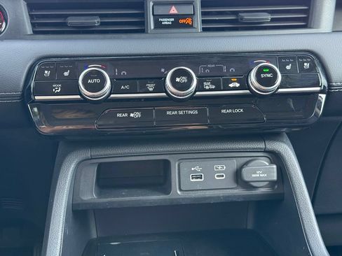Used 2023 Honda Pilot Elite image 20