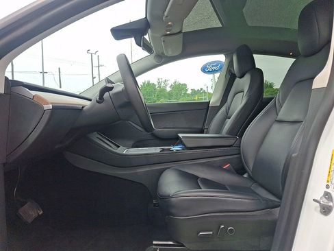 Used 2022 Tesla Model Y Long Range AWD/4WD image 14