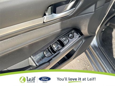 Used 2024 Nissan Altima 2.5 SR image 19