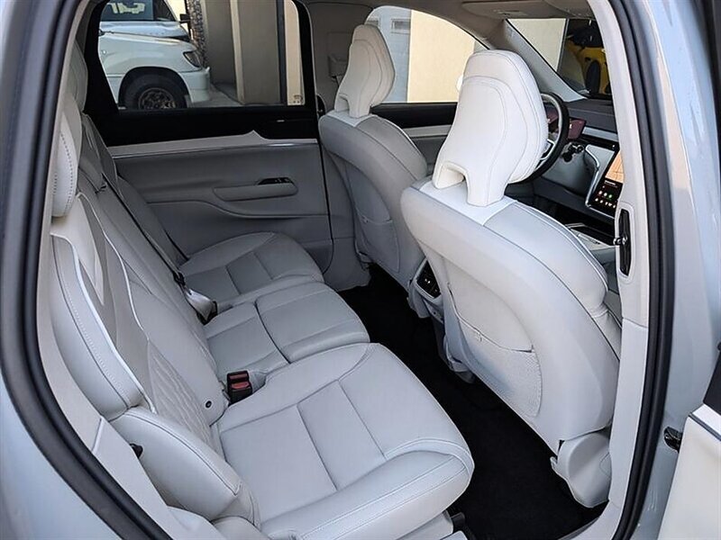 Used 2025 Volvo EX90 Ultra AWD/4WD image 30