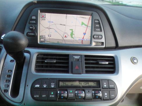 Used 2010 Honda Odyssey Touring image 15