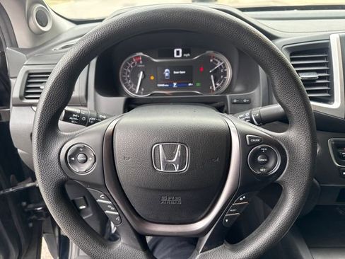 Used 2017 Honda Ridgeline Sport image 11
