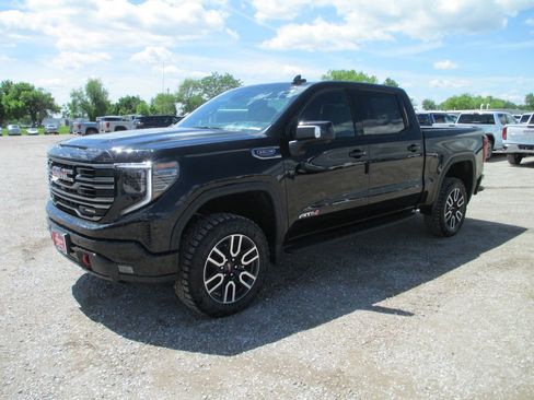 New 2026 GMC Sierra 1500 AT4 AWD/4WD image 10