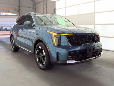 Used 2025 Kia Sorento EX w/ EX Panoramic Sunroof Package AWD/4WD image 7