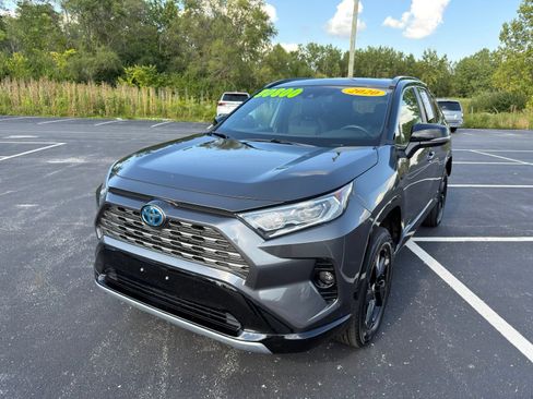 Used 2020 Toyota RAV4 XSE w/ XSE Grade Weather Package AWD/4WD image 2