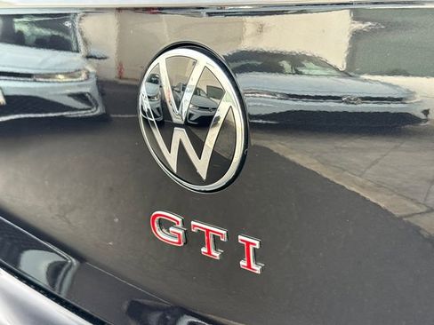 Used 2024 Volkswagen GTI Autobahn image 9