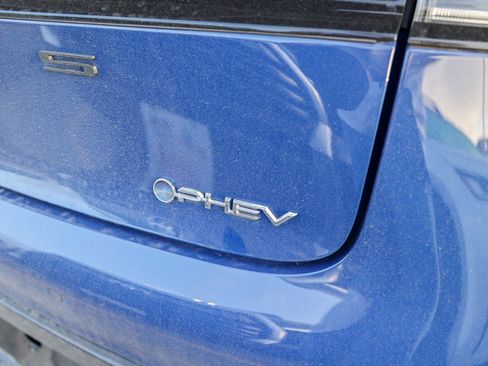 Used 2026 Toyota Prius Plug-In Hybrid FWD image 12