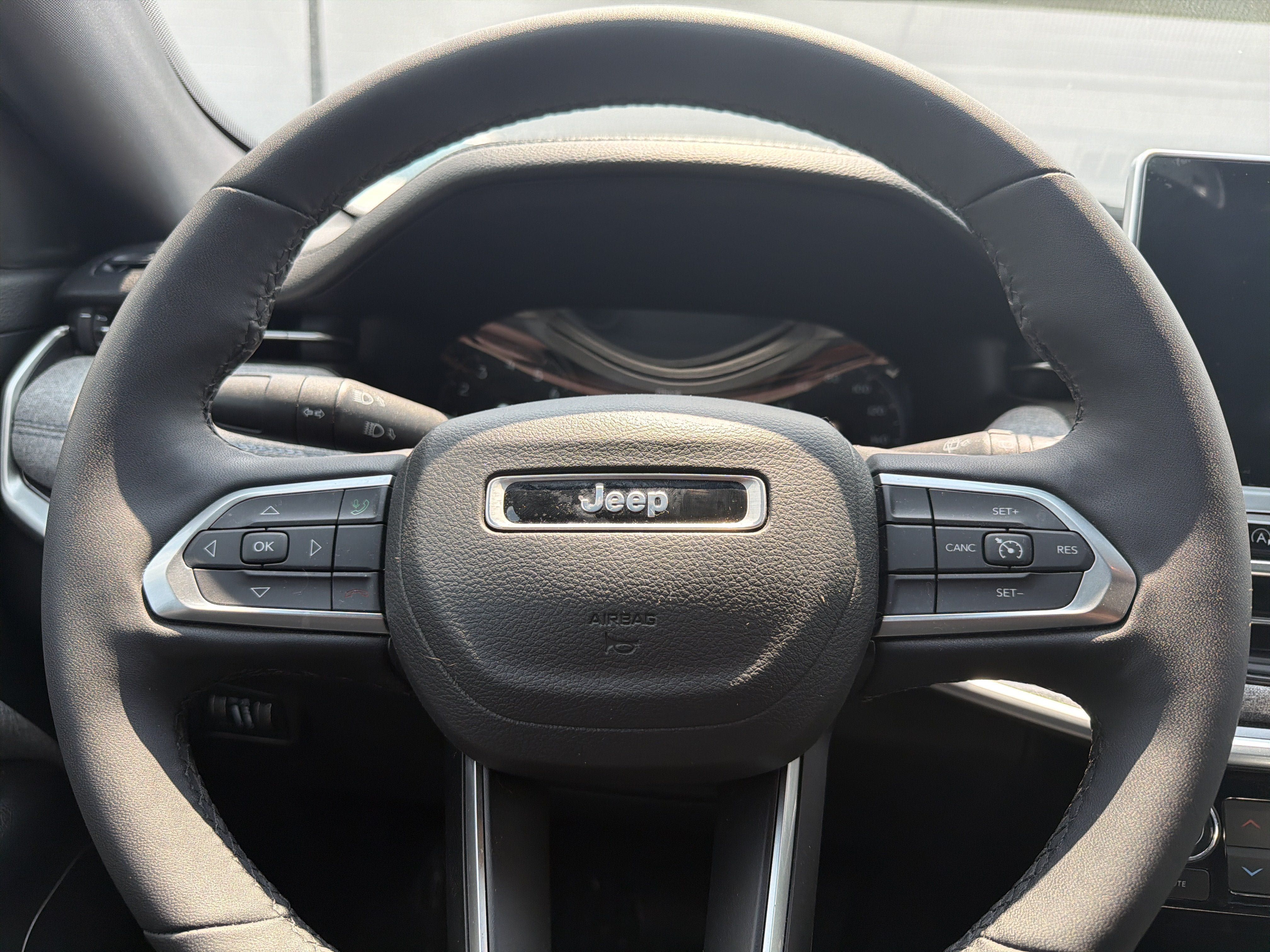 Used 2023 Jeep Compass Latitude w/ Convenience Group AWD/4WD image 14