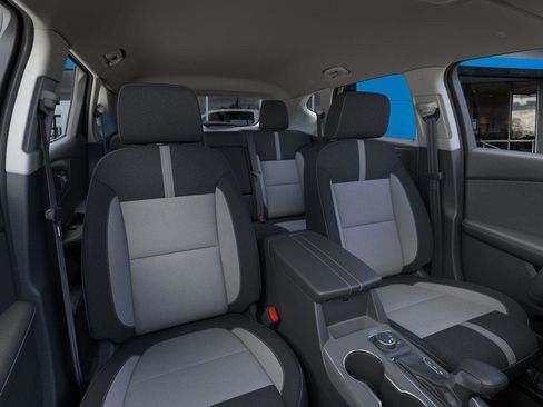 New 2025 Chevrolet Blazer LT w/ Convenience Package image 16