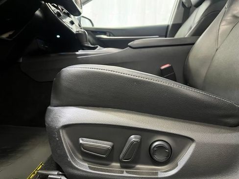 Certified 2022 Toyota Camry XSE FWD image 14