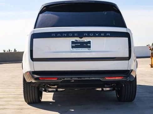 New 2025 Land Rover Range Rover SE image 5