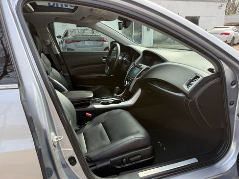 Used 2020 Acura TLX w/ Technology Package image 12