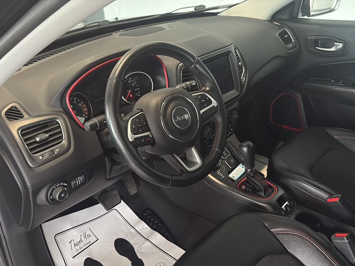 Used 2020 Jeep Compass Trailhawk w/ Cold Weather Group AWD/4WD image 14