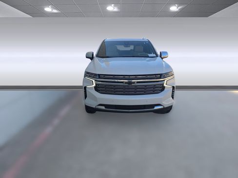Used 2021 Chevrolet Suburban Premier w/ Premium Package image 6