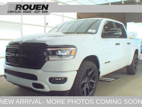 Used 2023 RAM 1500 Laramie AWD/4WD image 1