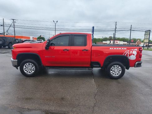 Used 2020 Chevrolet Silverado 2500 W/T AWD/4WD image 14
