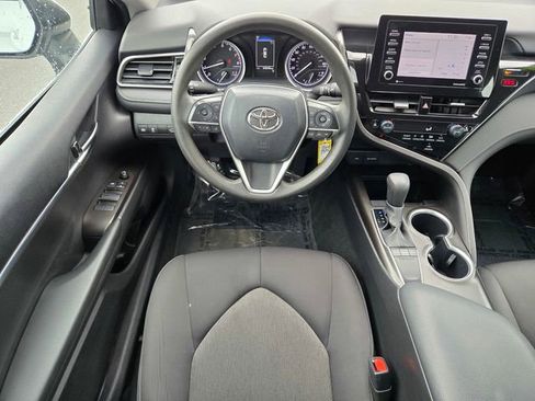 Used 2024 Toyota Camry LE image 11