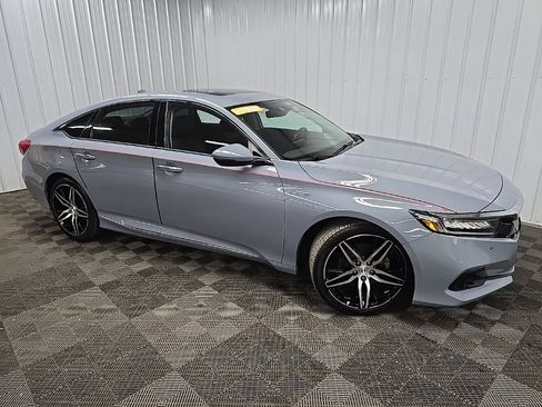 Used 2022 Honda Accord Touring image 1