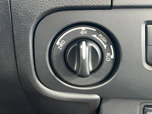 New 2026 Nissan Frontier PRO-4X w/ Pro-4x Convenience Package image 27